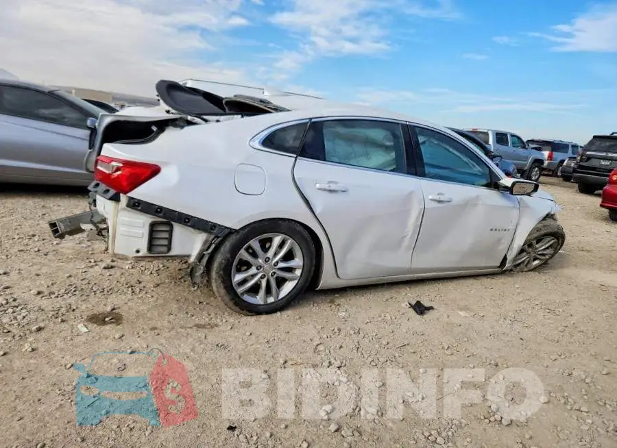 1G1ZD5ST6JF201604 Photo# 3