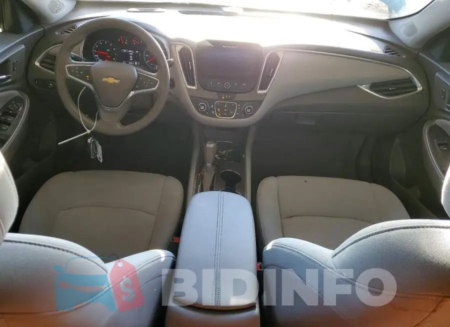 1G1ZD5ST7LF013886 Photo# 8