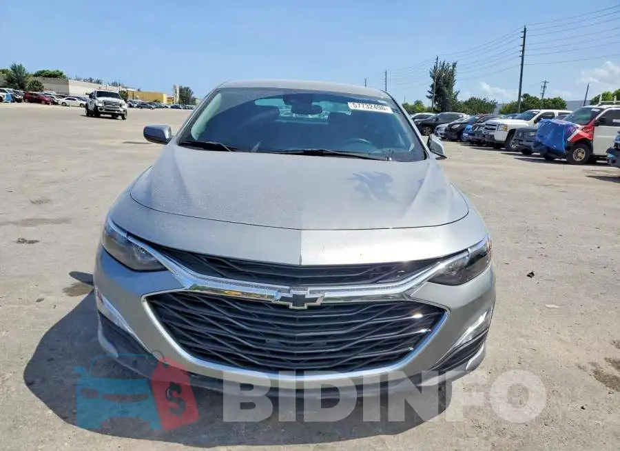 1G1ZG5ST8RF160170 Photo# 5