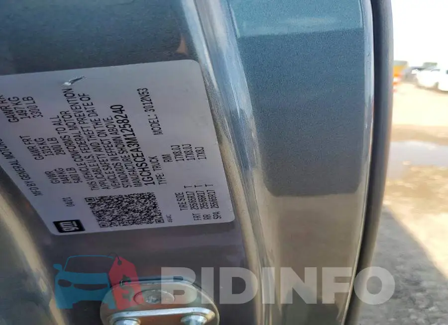 1GCHSCEA3M1258240 Photo# 12