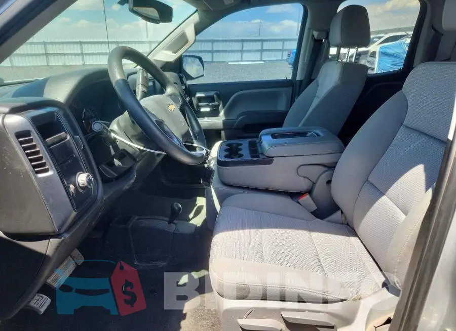 1GCVKPEC7JZ335121 Photo# 7