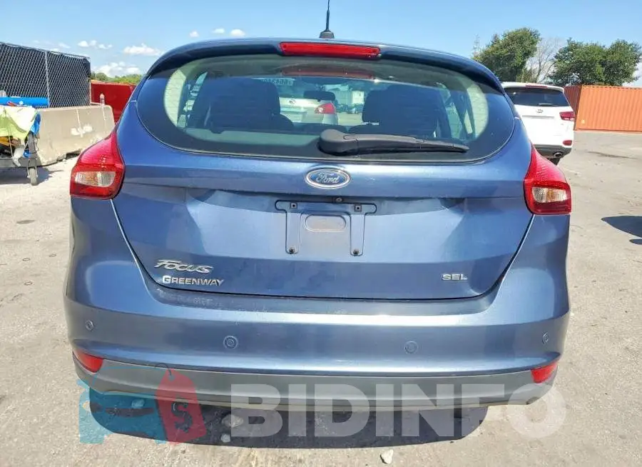 1FADP3M21JL308441 Photo# 6
