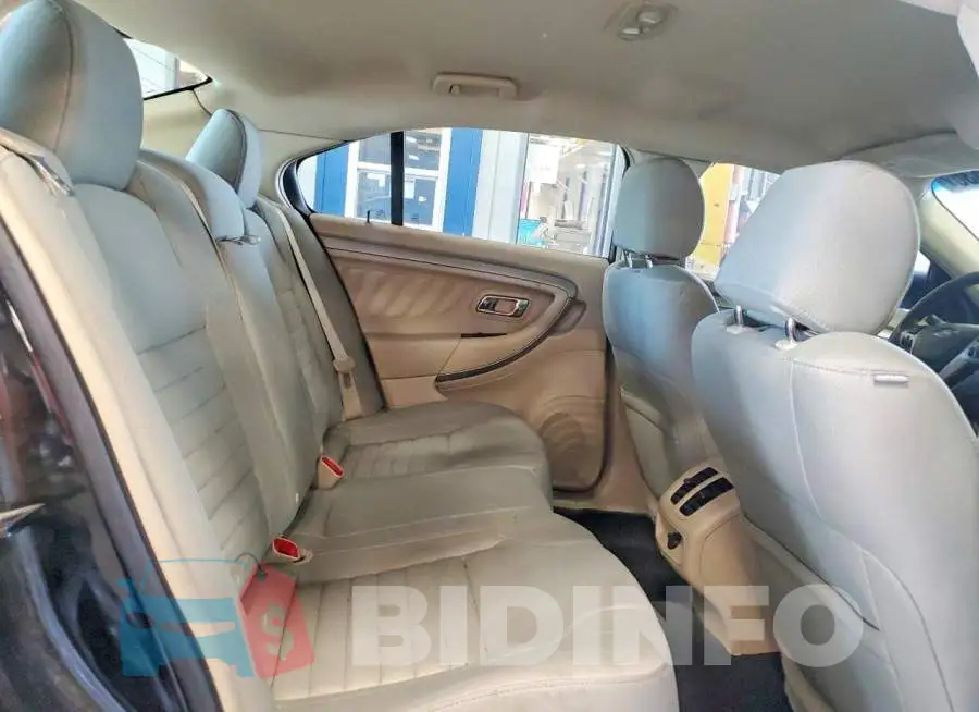 1FAHP2D84JG125477 Photo# 10