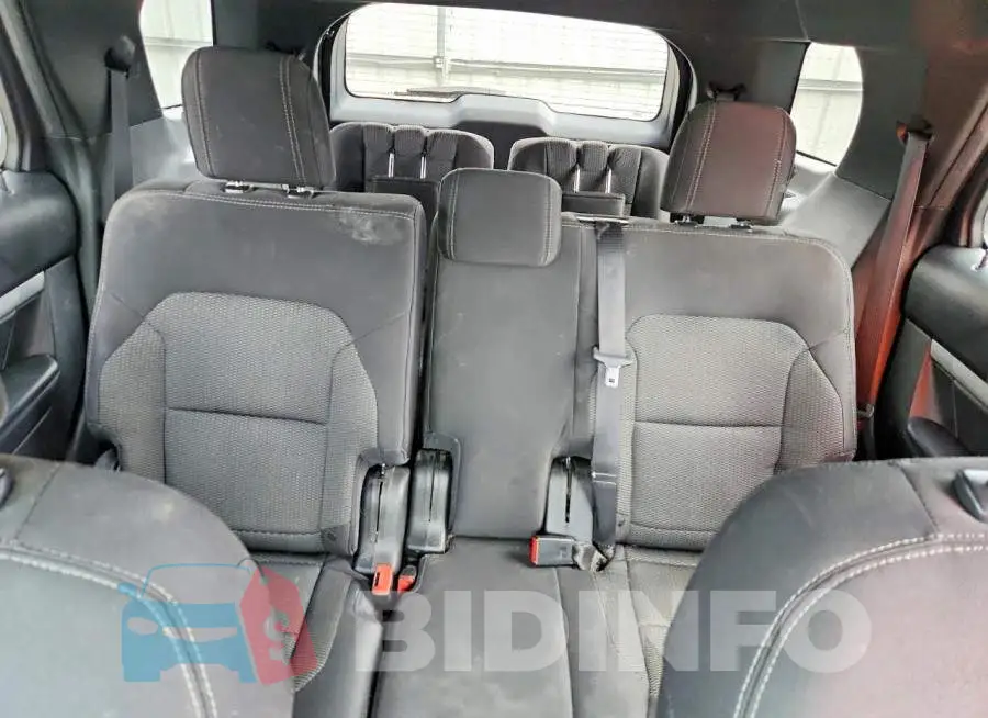 1FM5K8DH2HGE18279 Photo# 10