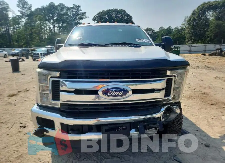 1FT7X2B62HEB66932 Photo# 5