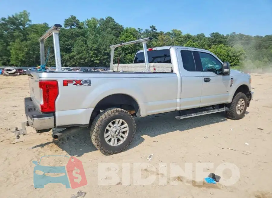 1FT7X2B62HEB66932 Photo# 3