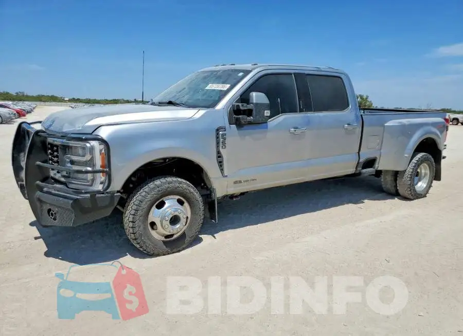 1FT8W3DT5PED72065 Photo# 1
