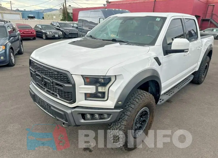 1FTFW1RG8JFD13214 Photo# 2