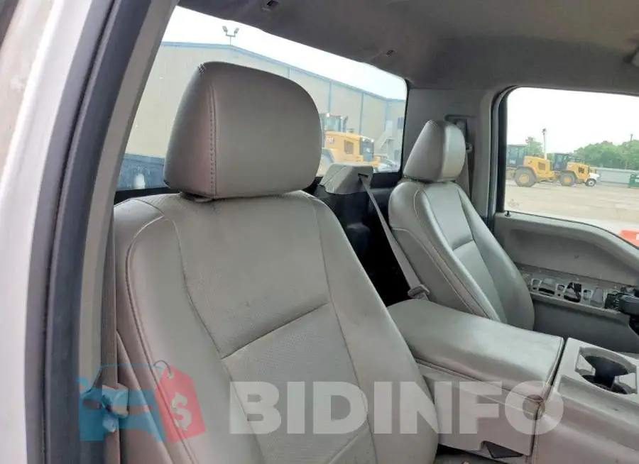 1FTMF1C85HKD44253 Photo# 10