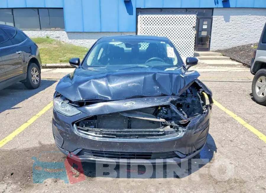 3FA6P0HD7LR109627 Photo# 5
