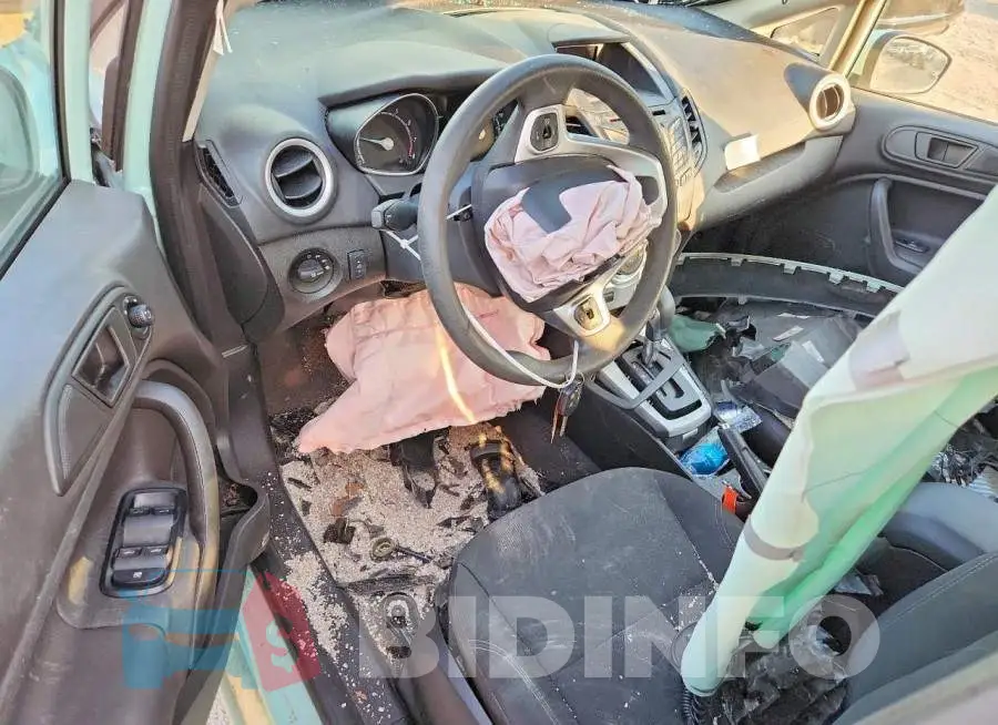 3FADP4EJ0KM147916 Photo# 8