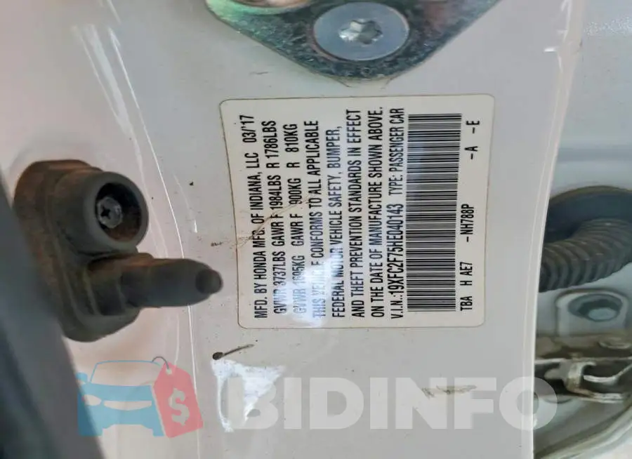 19XFC2F75HE040143 Photo# 12