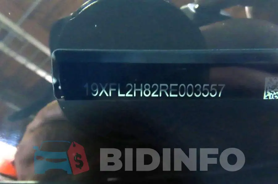 19XFL2H82RE003557 Photo# 10