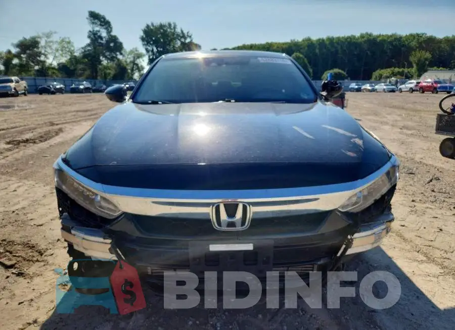 1HGCV1F40JA011415 Photo# 5