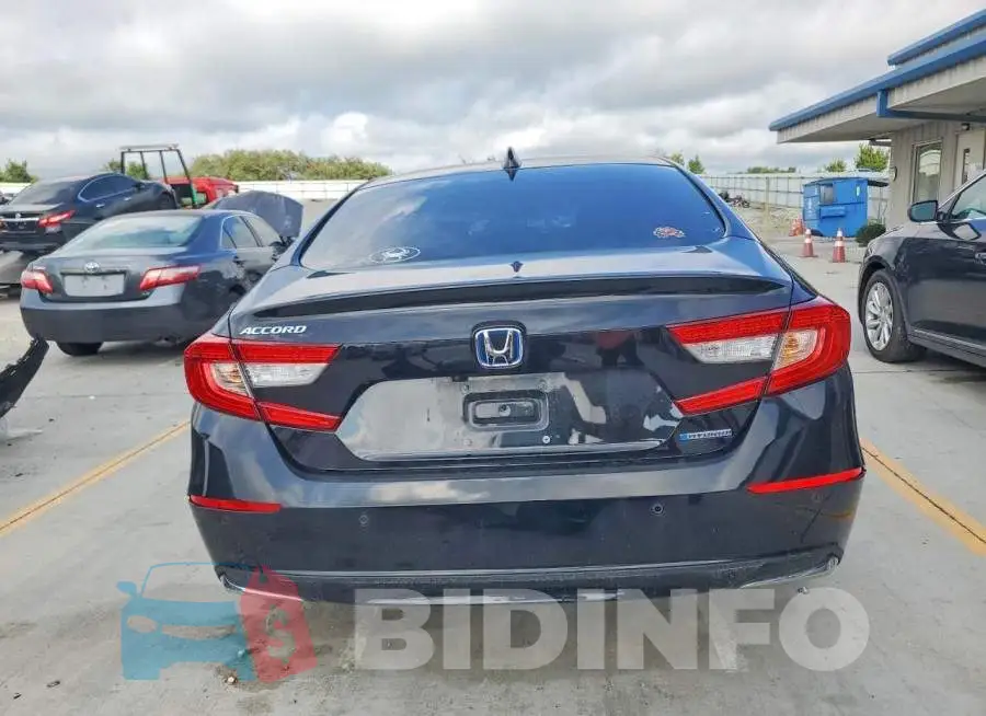 1HGCV3F53MA008405 Photo# 6