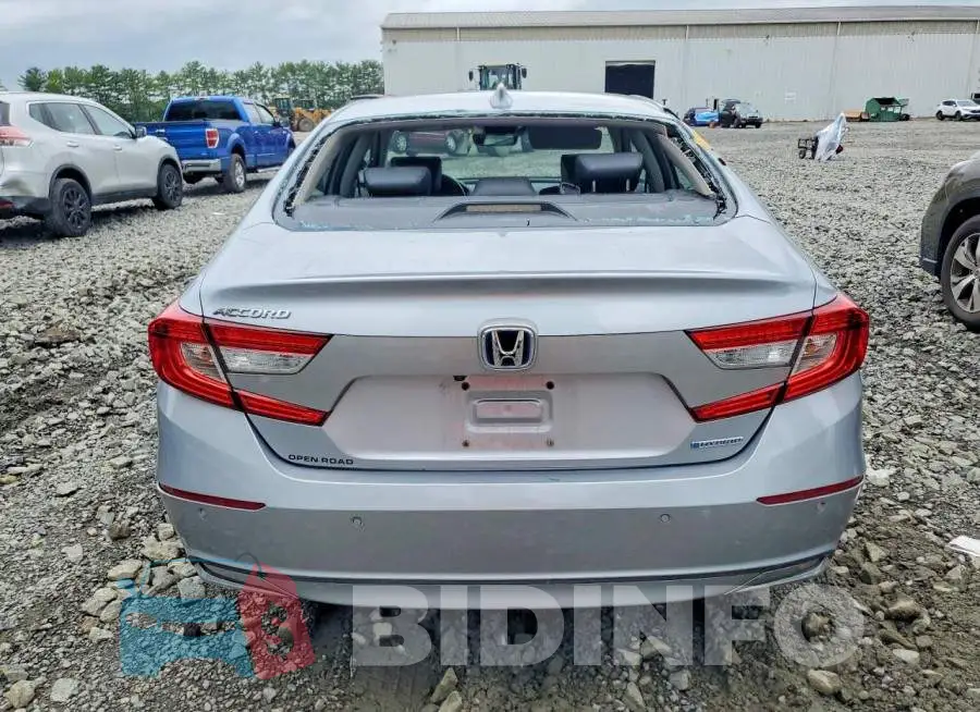 1HGCV3F58MA013213 Photo# 6