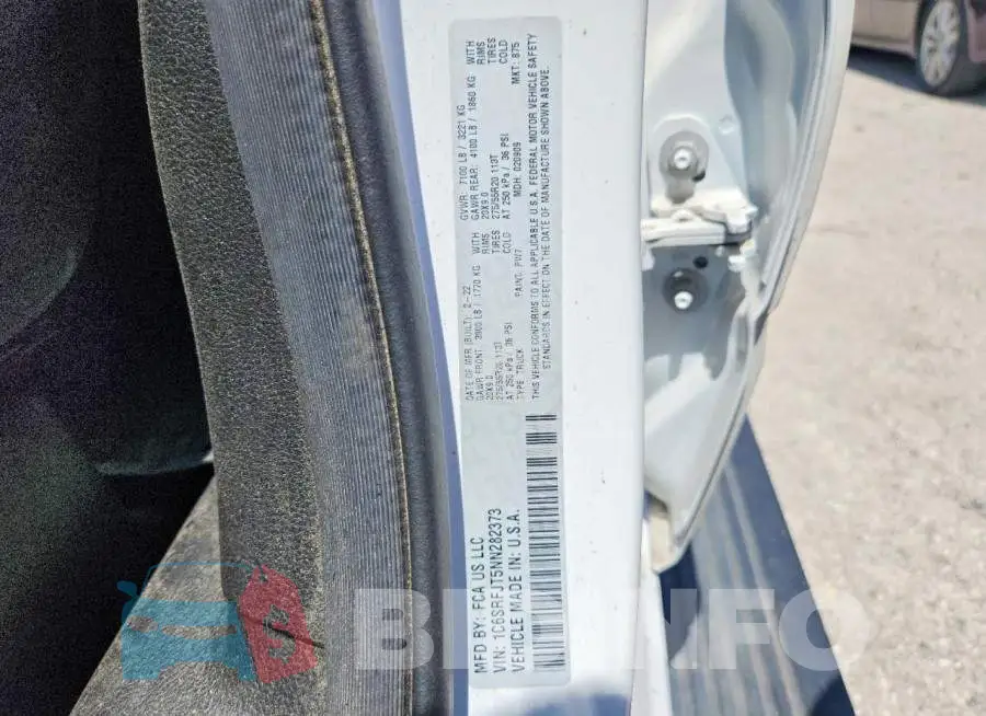 1C6SRFJT5NN282373 Photo# 12