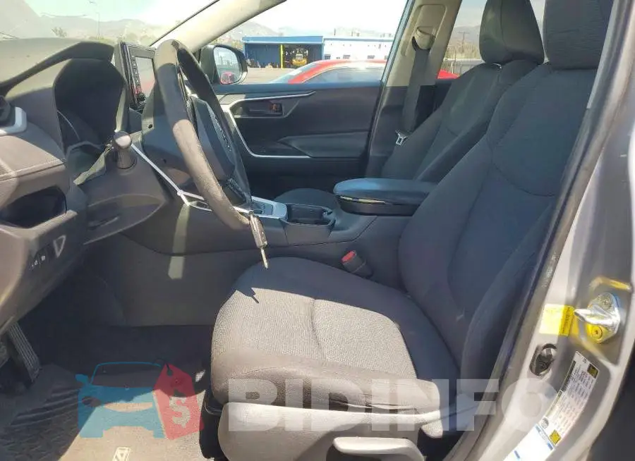 2T3F1RFV3MW190070 Photo# 7