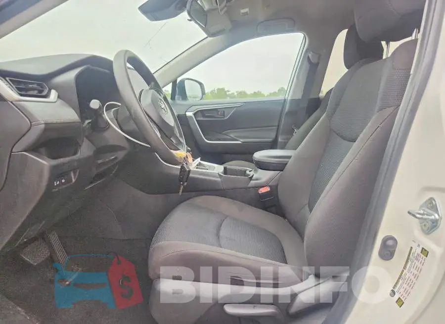 2T3F1RFV3RC418237 Photo# 7