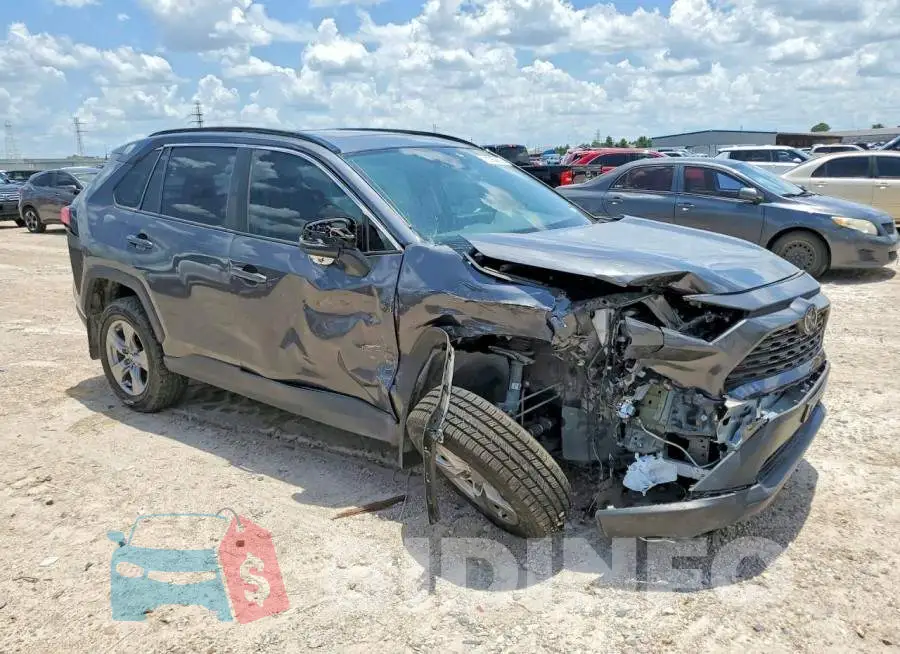 2T3W1RFV6PW289292 Photo# 4