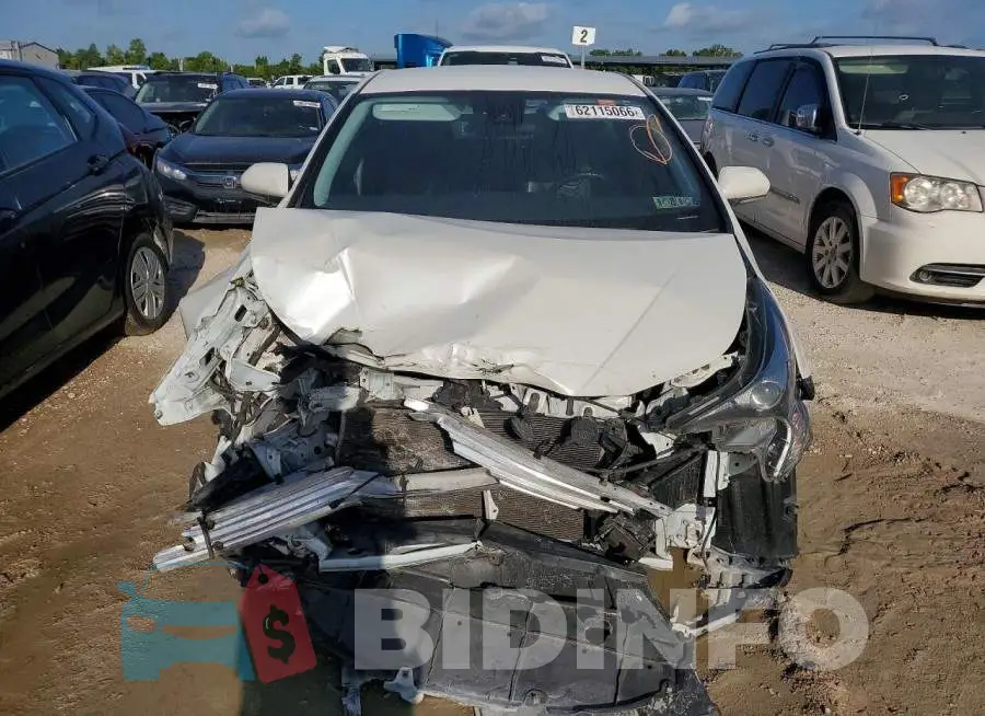 JTDKARFU4J3060450 Photo# 5
