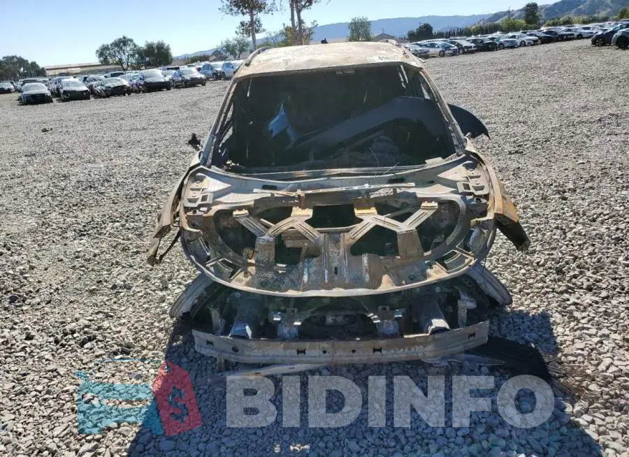 1V2BMPE8XPC017738 Photo# 5