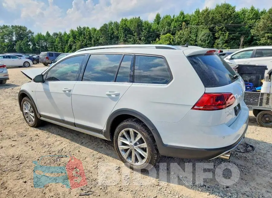 3VWH17AU2HM522015 Photo# 2