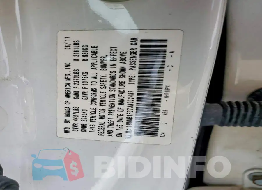 19UUB1F37JA002487 Photo# 12