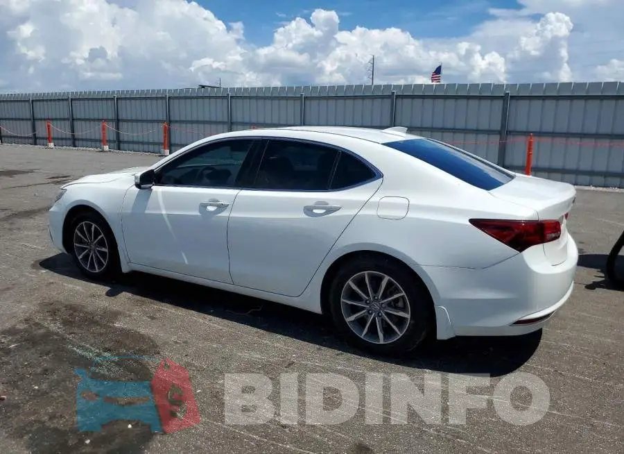 19UUB1F37JA002487 Photo# 2