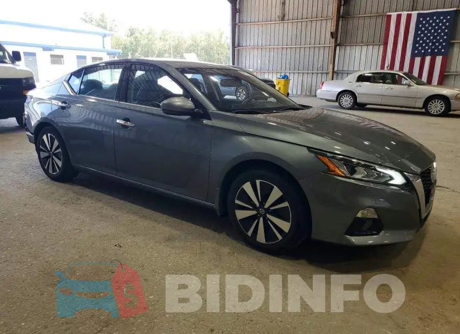 1N4BL4EV1KC183329 Photo# 4