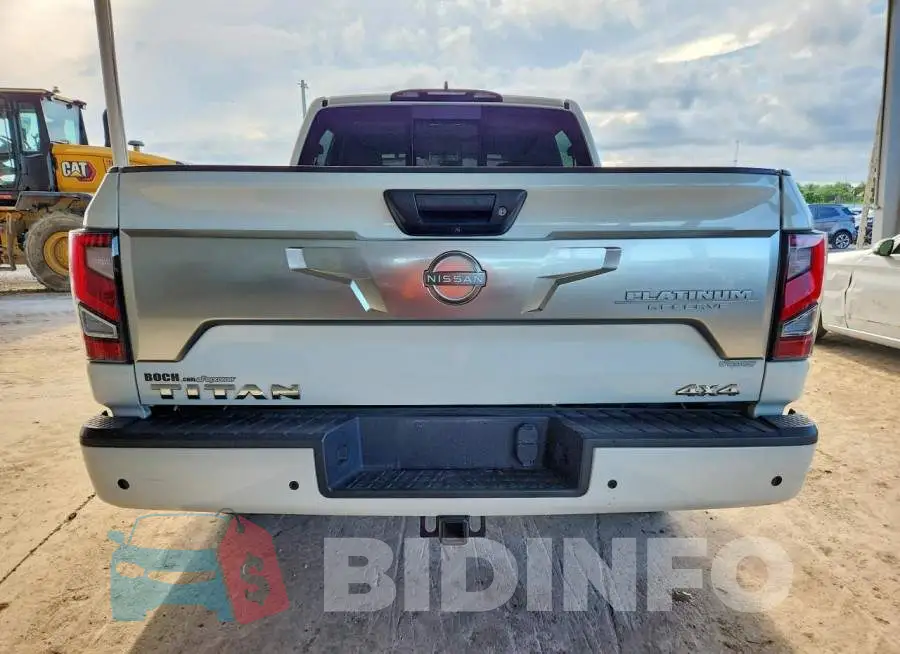 1N6AA1EDXPN102421 Photo# 6