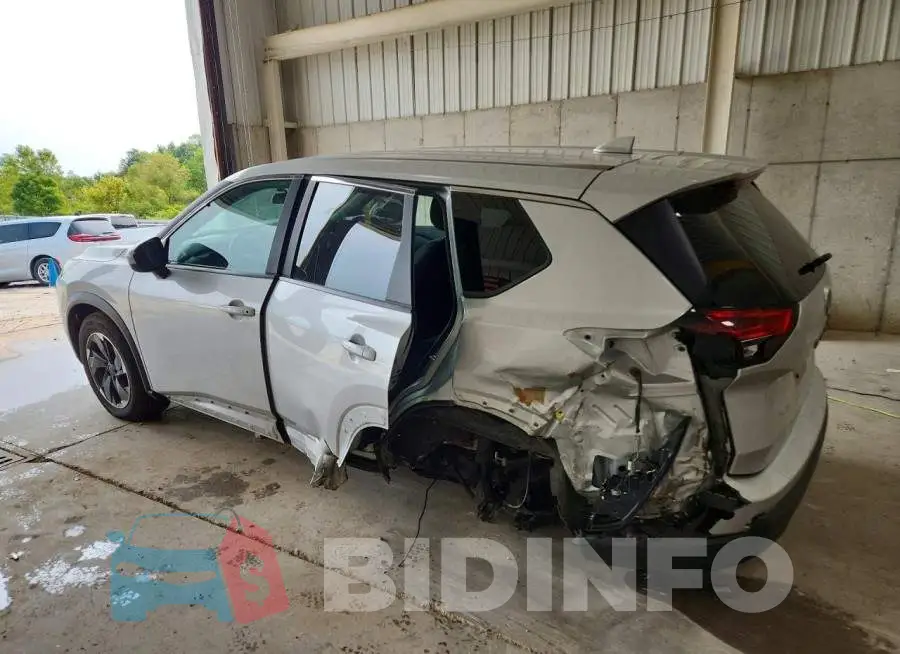 5N1BT3BB3SC802748 Photo# 2