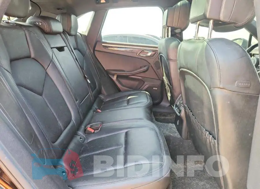 WP1AA2A50JLB17938 Photo# 11