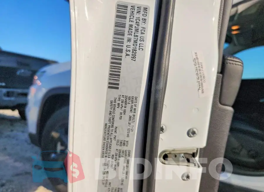 1C4PJMLB7MD182097 Photo# 12