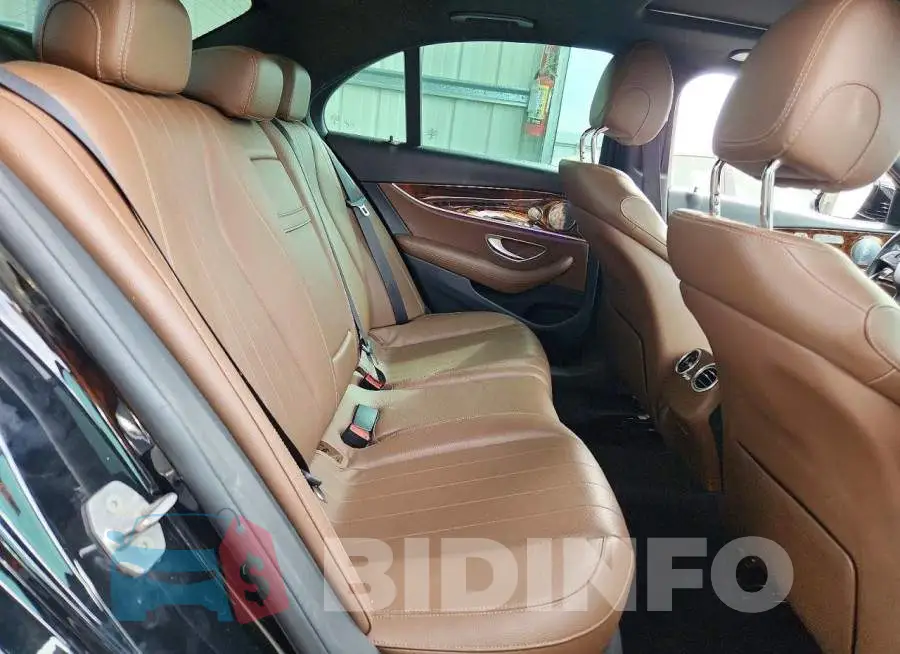 WDDZF4JB3HA109321 Photo# 10