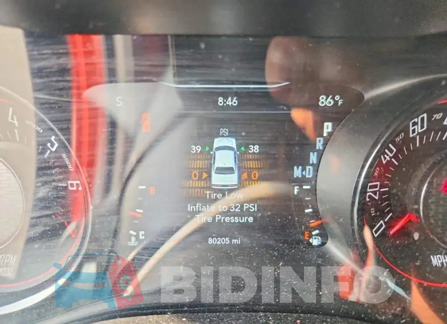 2C3CDZJG2KH596300 Photo# 9