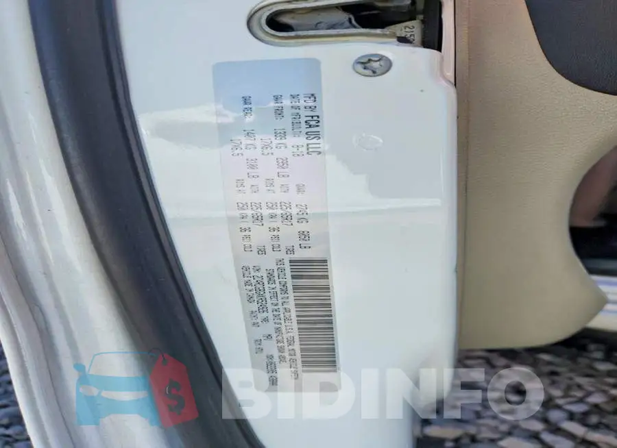 2C4RDGBGXKR524926 Photo# 12