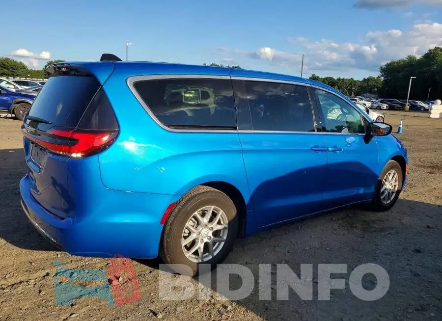 2C4RC1BGXTR281829 Photo# 3