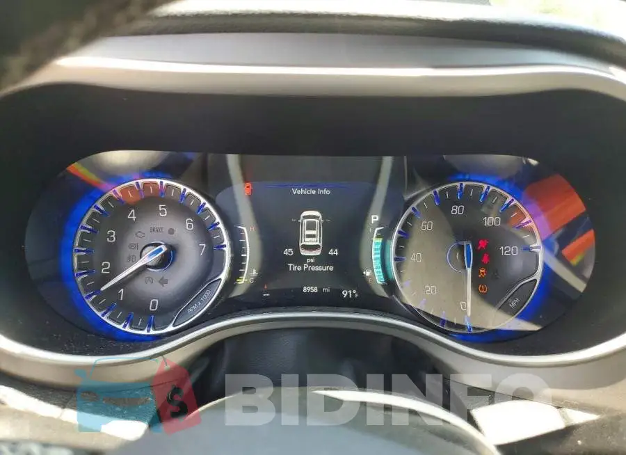 2C4RC1GG4VR557126 Photo# 9