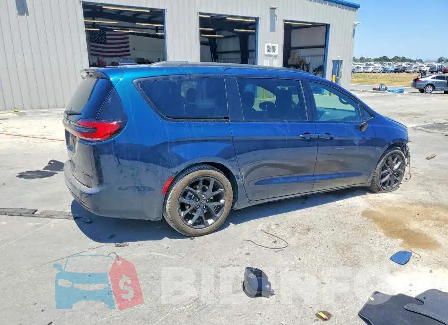 2C4RC1GG5SR582967 Photo# 3