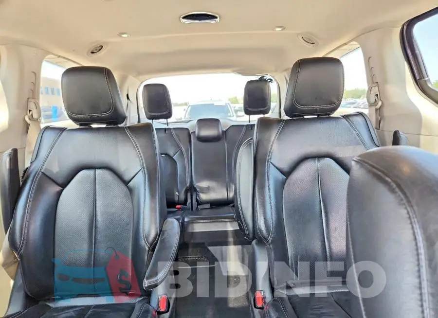 2C4RC1L79NR121085 Photo# 10