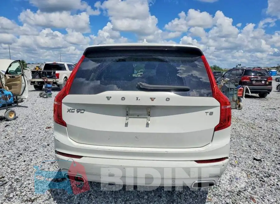 YV4102CK2M1702413 Photo# 6