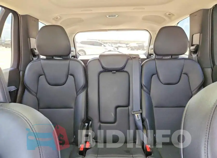YV4102PK4M1762042 Photo# 10