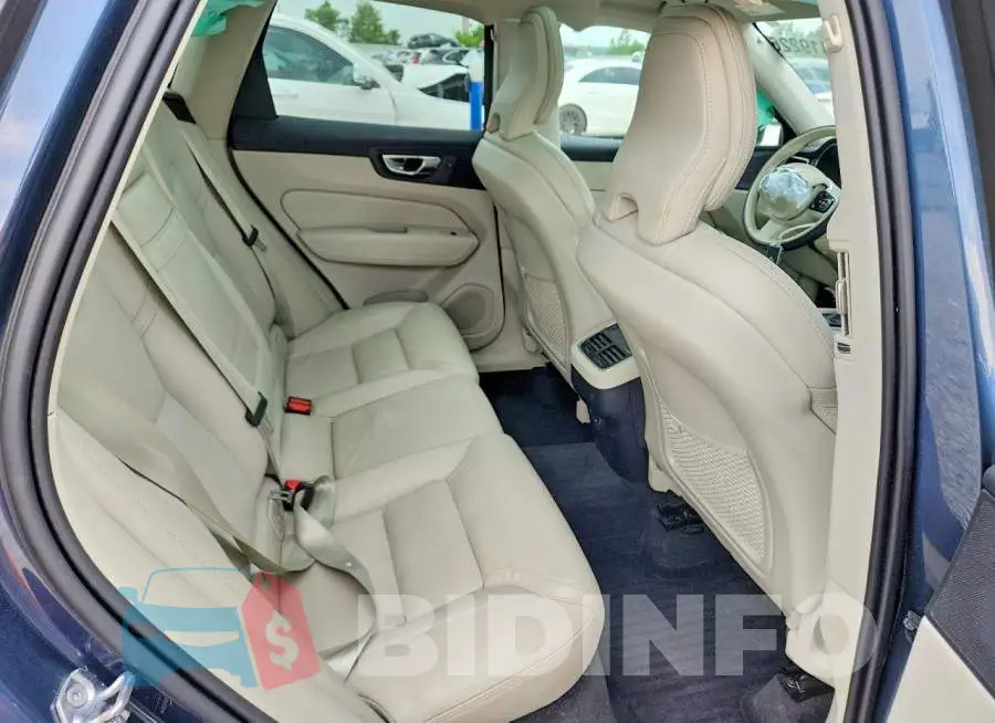 YV4102RL5M1793046 Photo# 11