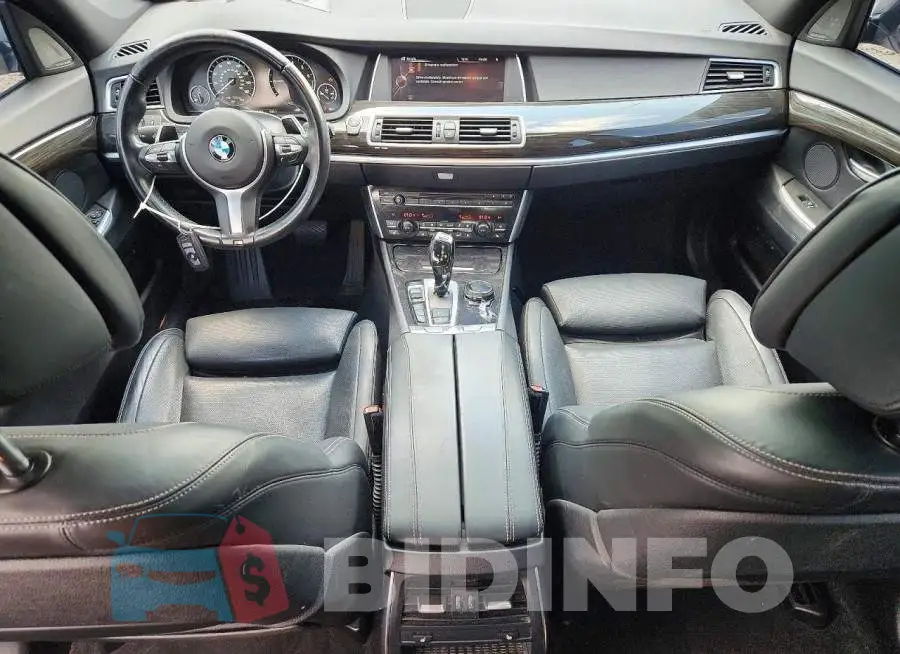 WBA5M4C3XHD187174 Photo# 8