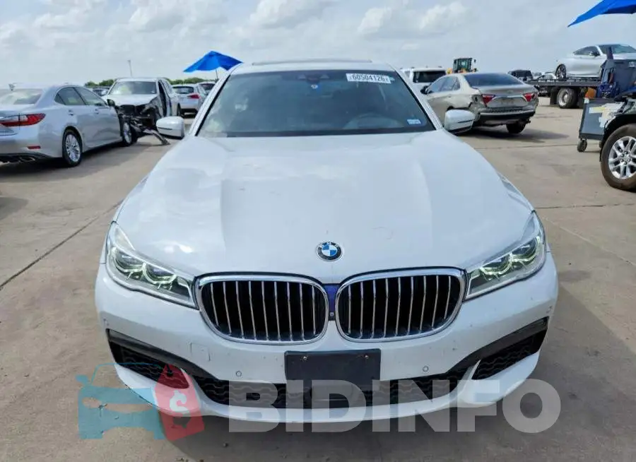 WBA7F0C56KGM25864 Photo# 5