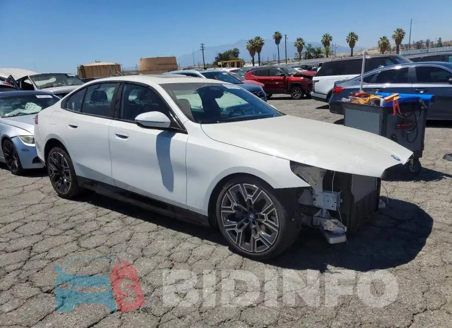 WBY33FK08RCS93211 Photo# 4