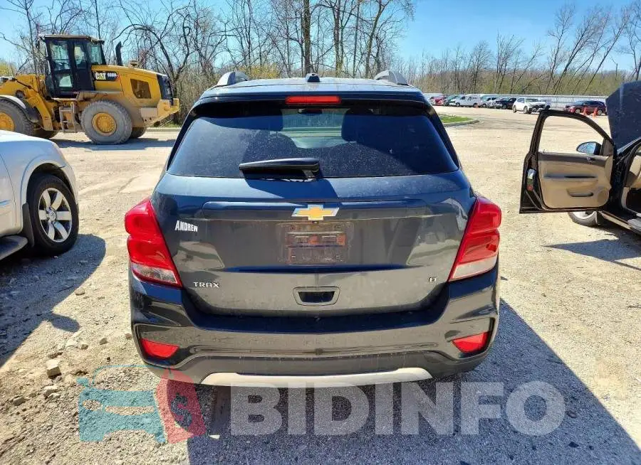 KL7CJLSB1JB724289 Photo# 6