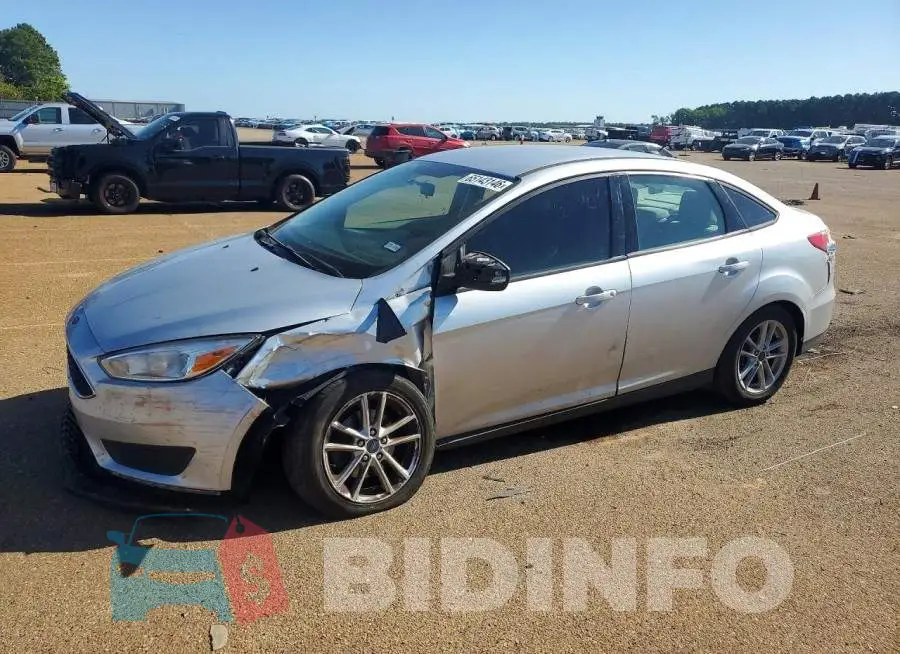 1FADP3F24JL317017 Photo# 1