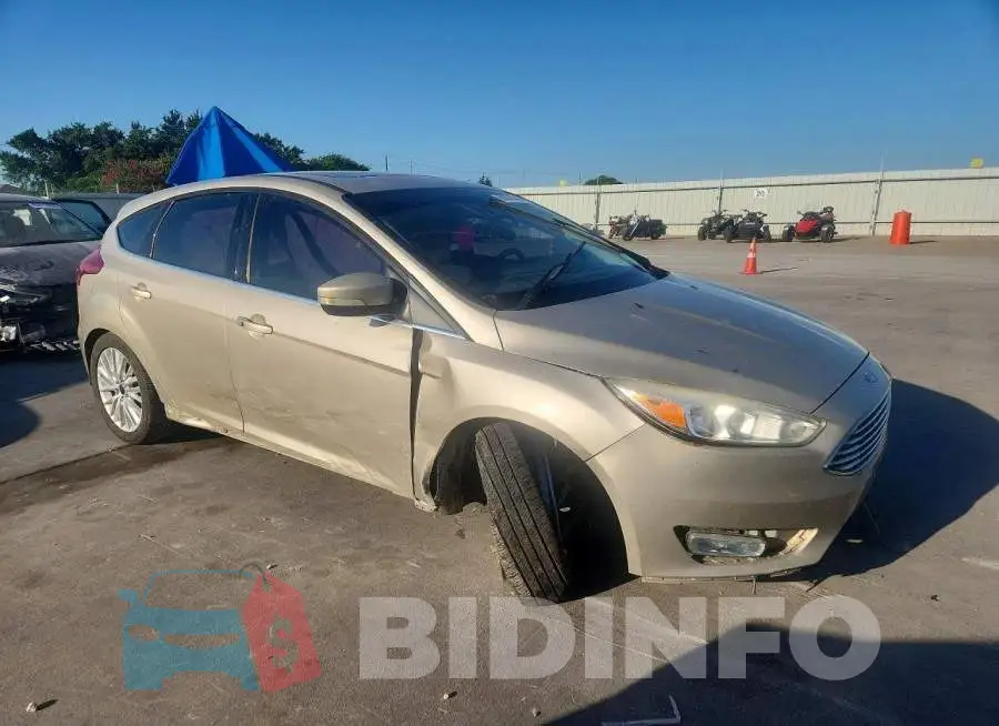 1FADP3N21HL299135 Photo# 4